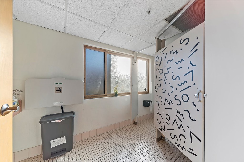 2475 E Orangethorpe Ave