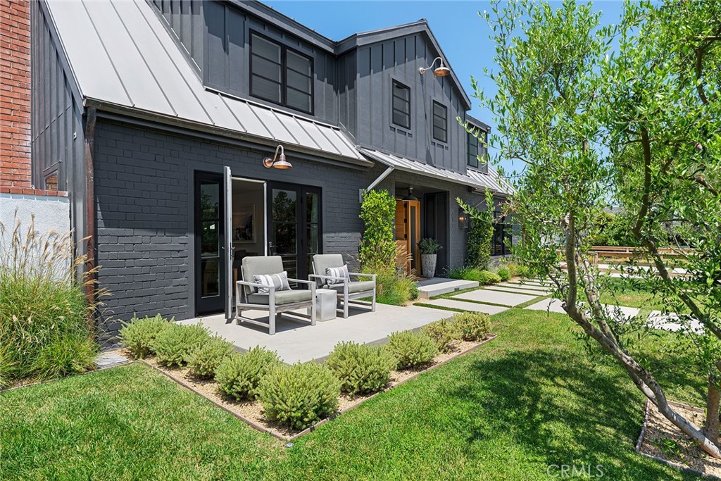 1215 Highland Drive