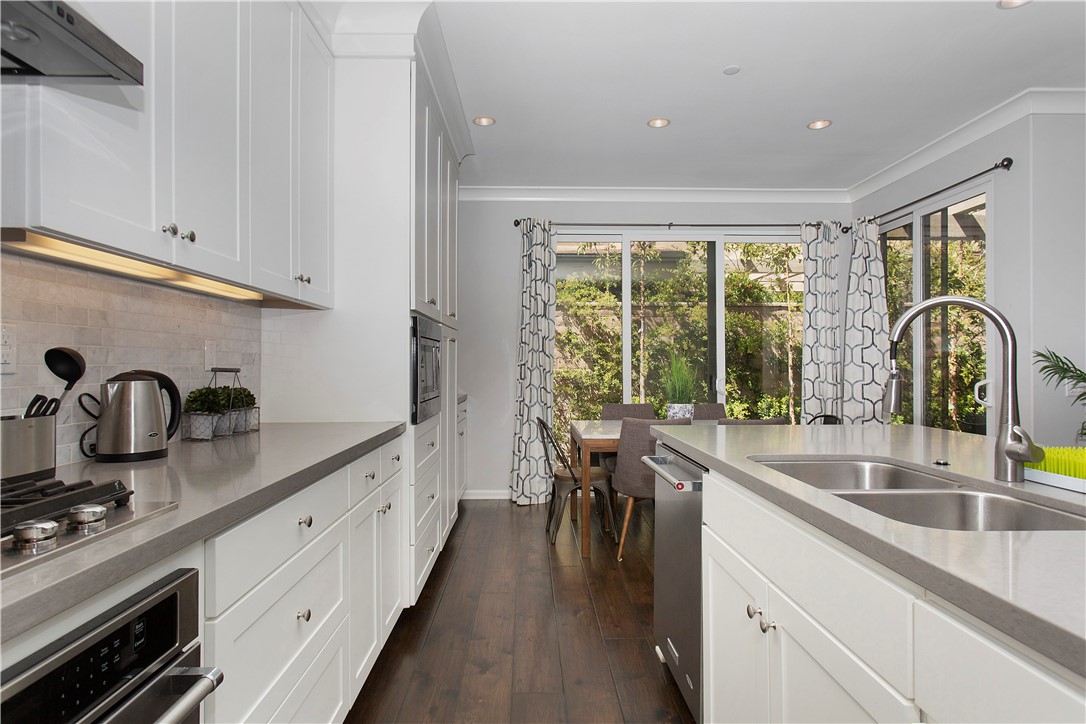 Vista Scena (OHVIS) - Residential Lease