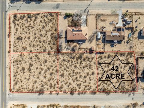 Photo of 503 Stanley Street, Lucerne Valley, CA 92356 (MLS # HD25032133) Photo of 503 Stanley Street, Lucerne Valley, CA 92356 (MLS # HD25032133)