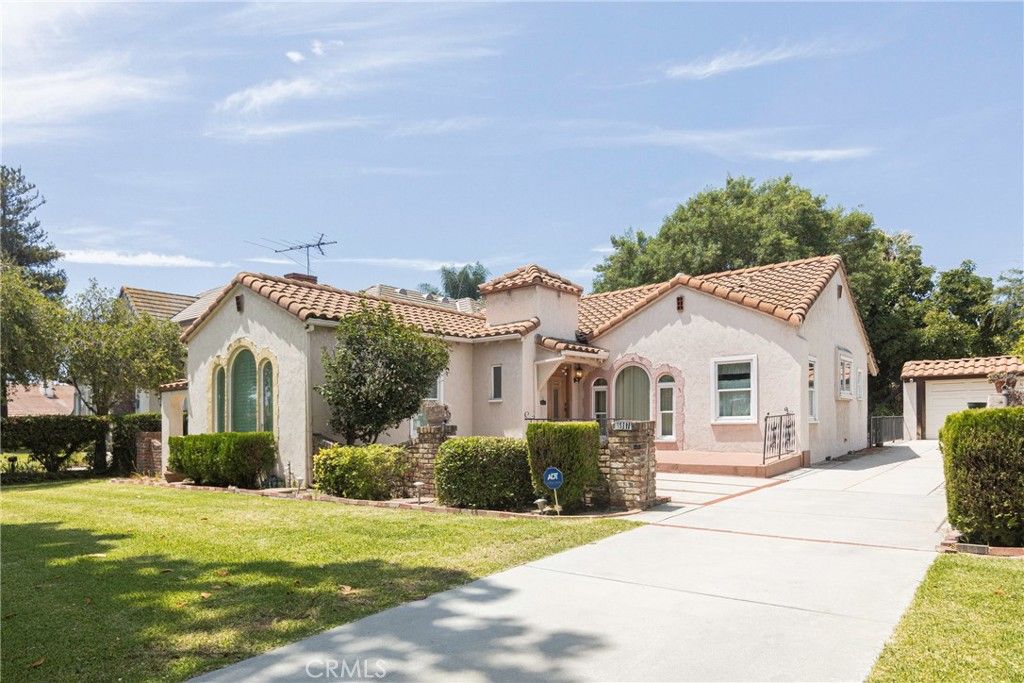 listing image 130728829816960840032