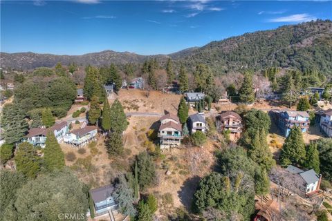 A home in Crestline