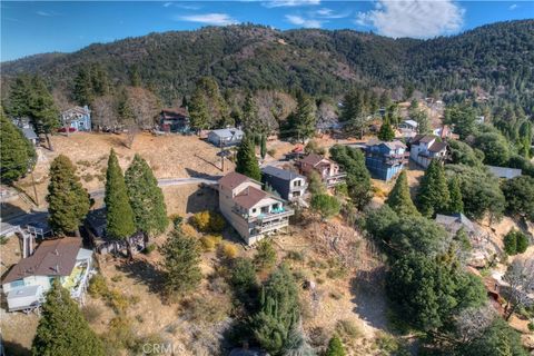 A home in Crestline