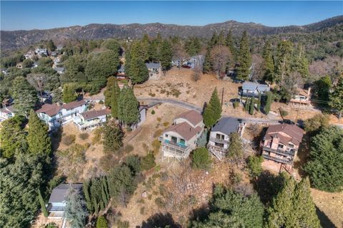 A home in Crestline