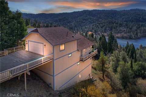 A home in Crestline