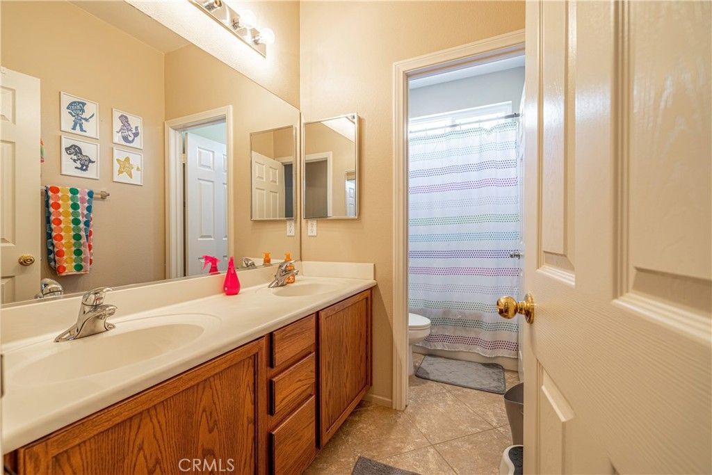 listing image 130728816708399458028