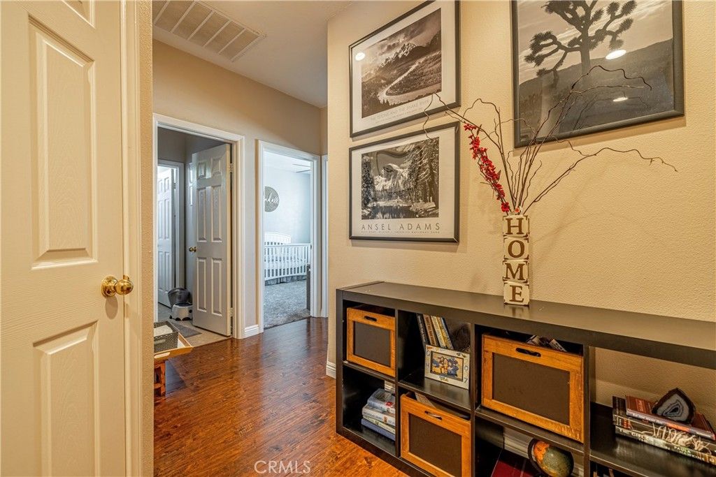 listing image 130726132040742494300