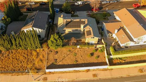 A home in Porter Ranch