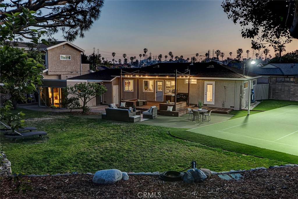 2219 Margaret Court