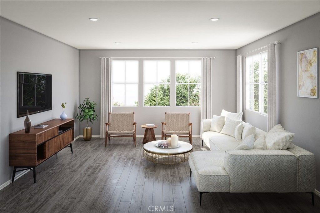 listing image 130727367244400820298