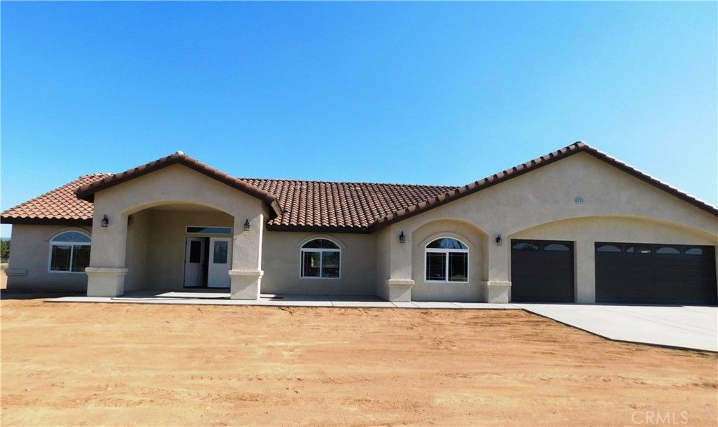 listing image 130728535458811878833