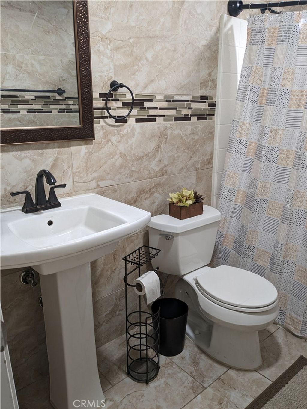 listing image 130728202604480853068
