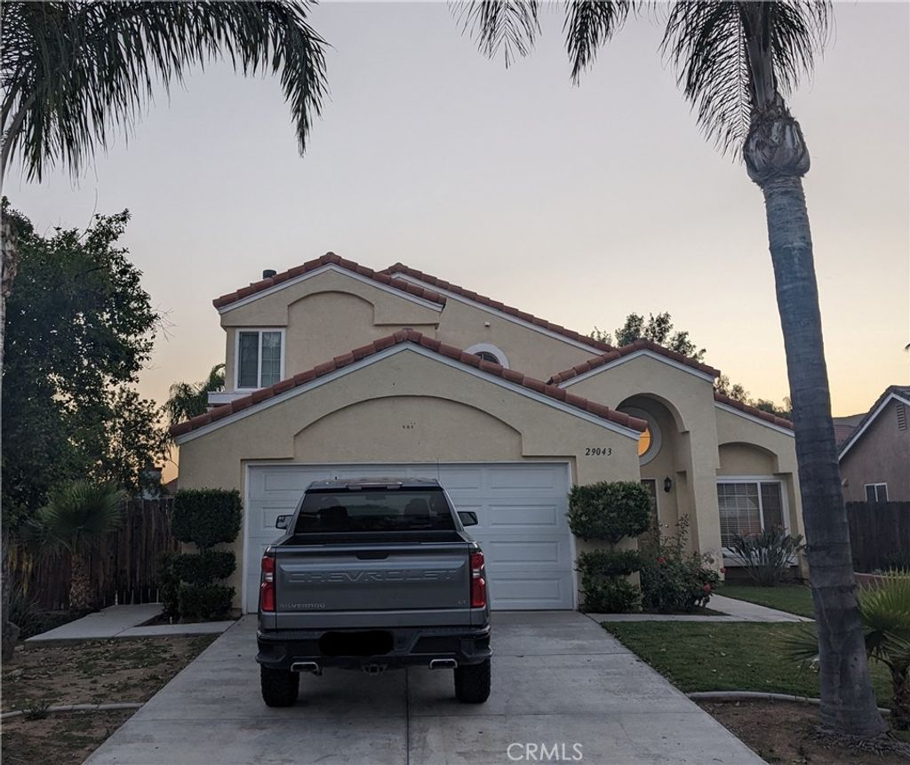 listing image 130725491214989098435