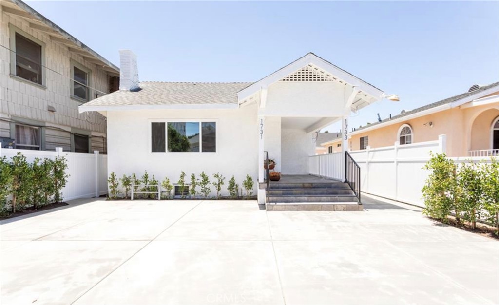 Properties 1 1731 S New England Street
