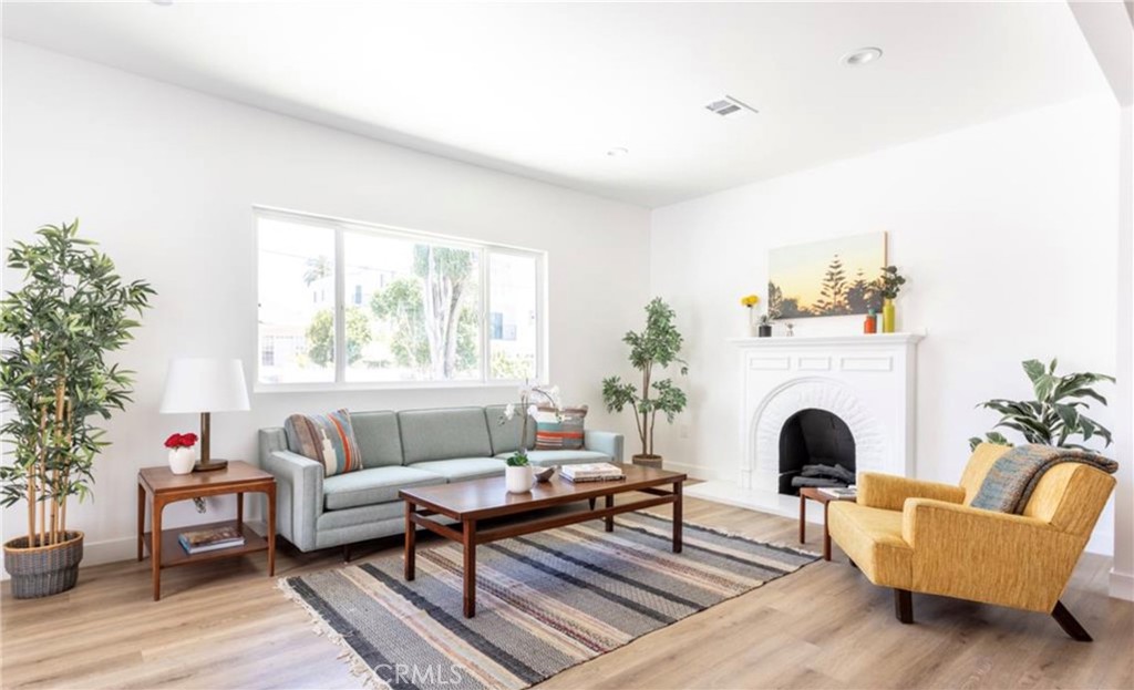 Properties 3 1731 S New England Street