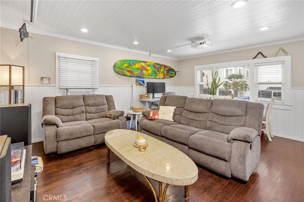 2054 Palm Drive