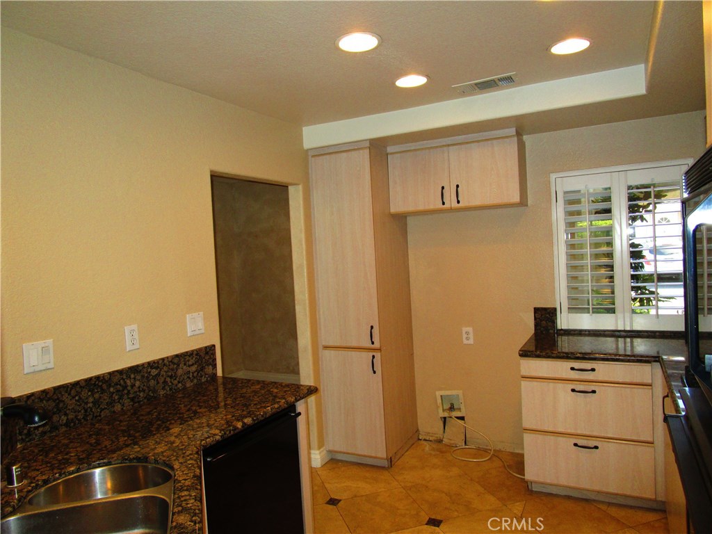 Altisse (ALT) - Residential Lease