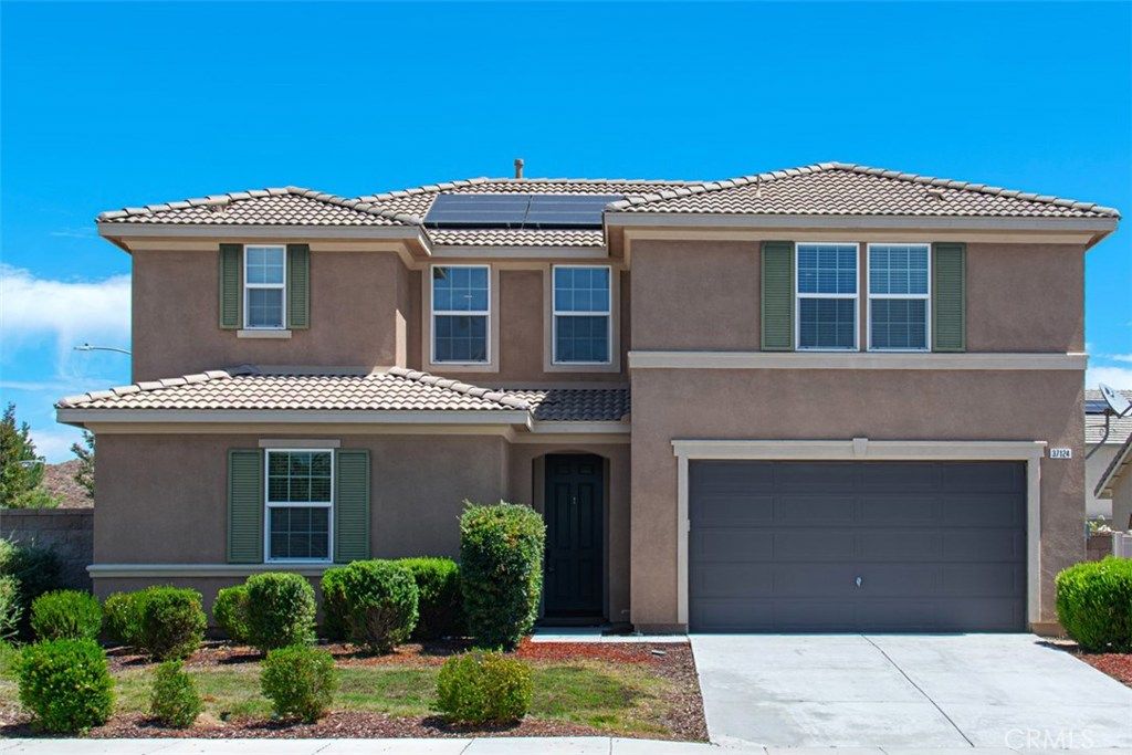 listing image 130727107581887996835
