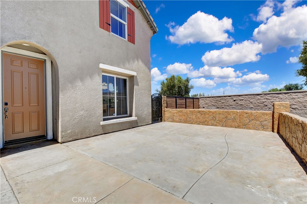 Photo 7 of 64 of 202 Gladiolus Way house