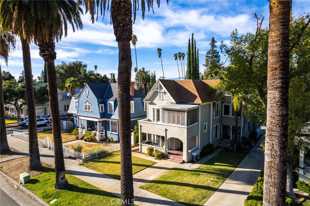 120 W Olive Avenue