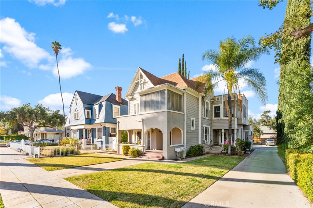 120 W Olive Avenue