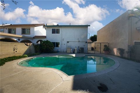 A home in Santa Fe Springs