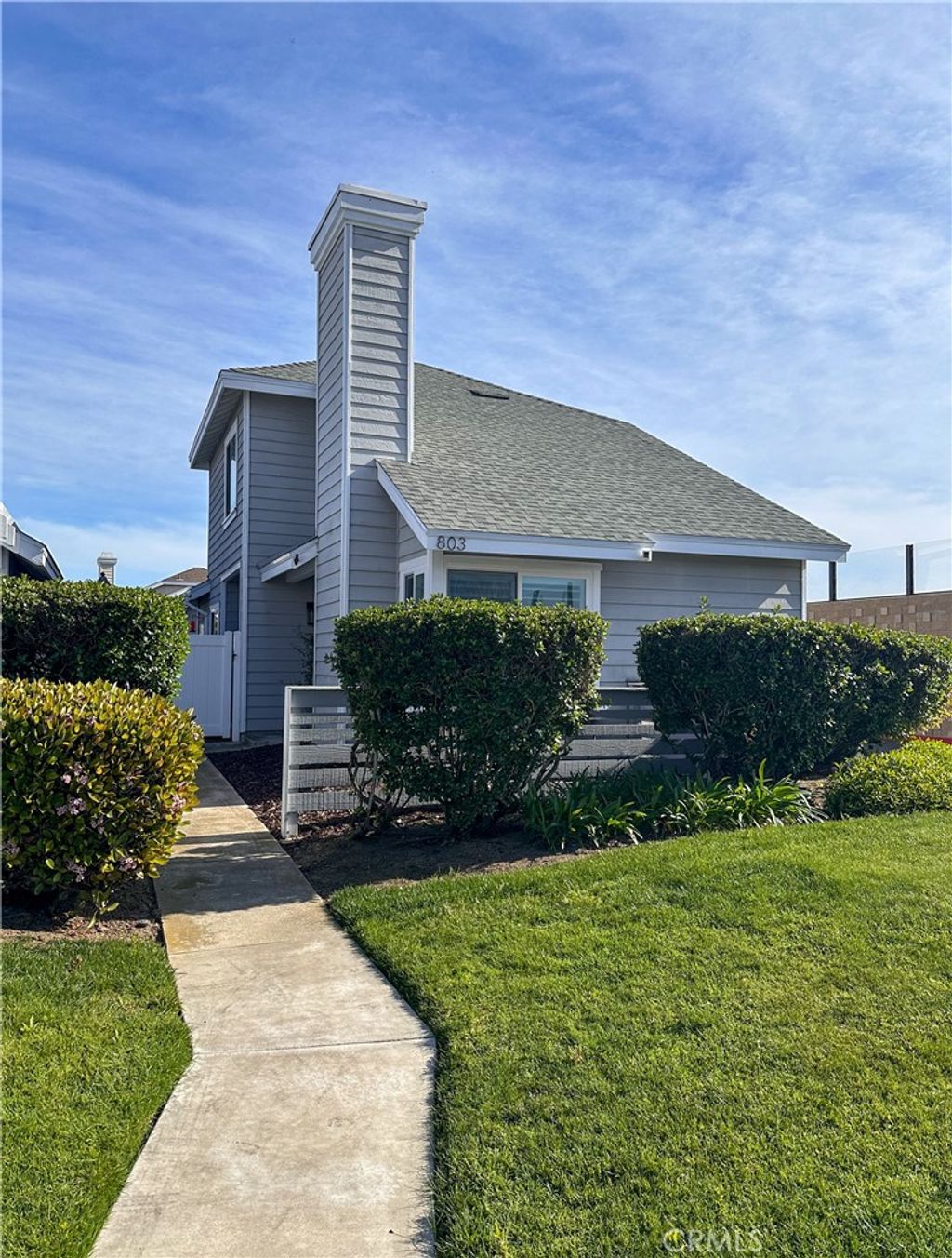 listing image 0