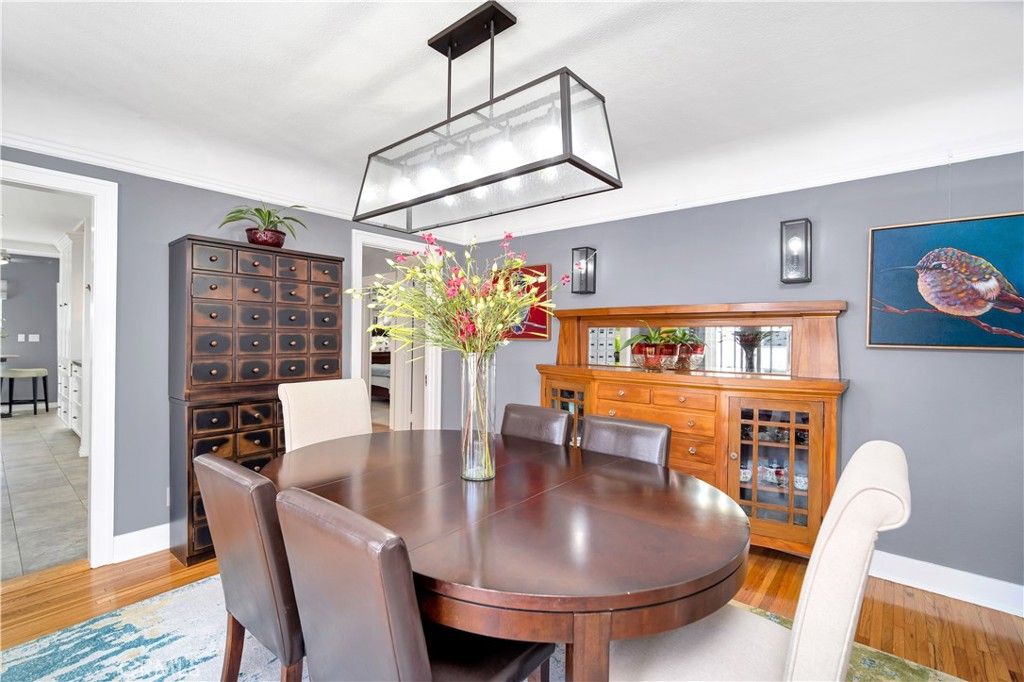 listing image 130721985365920084320