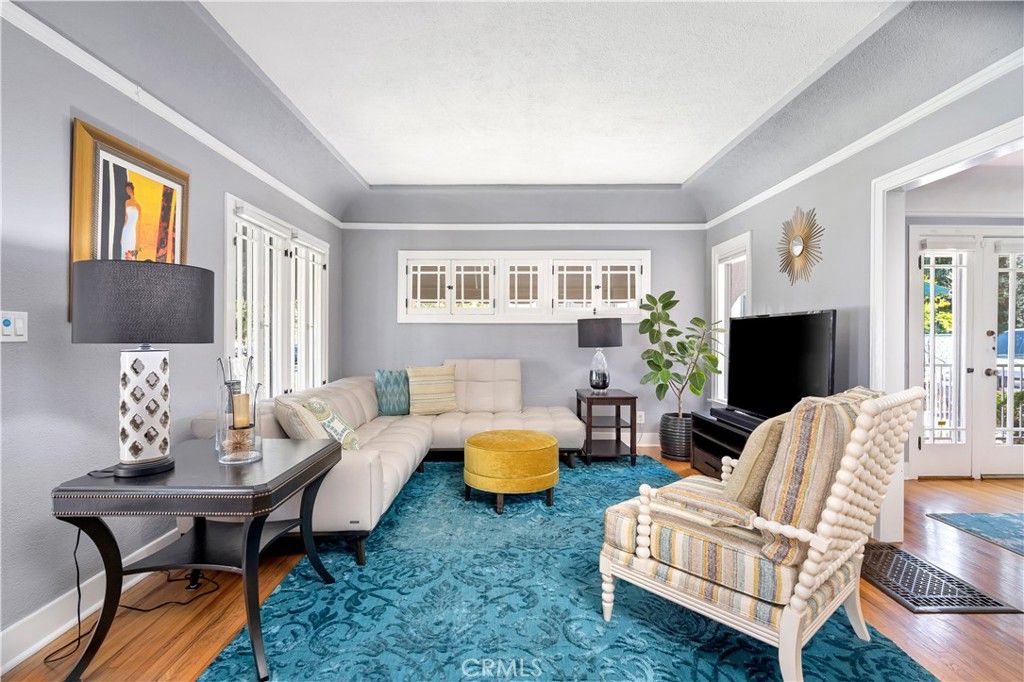 listing image 130724059725789625683