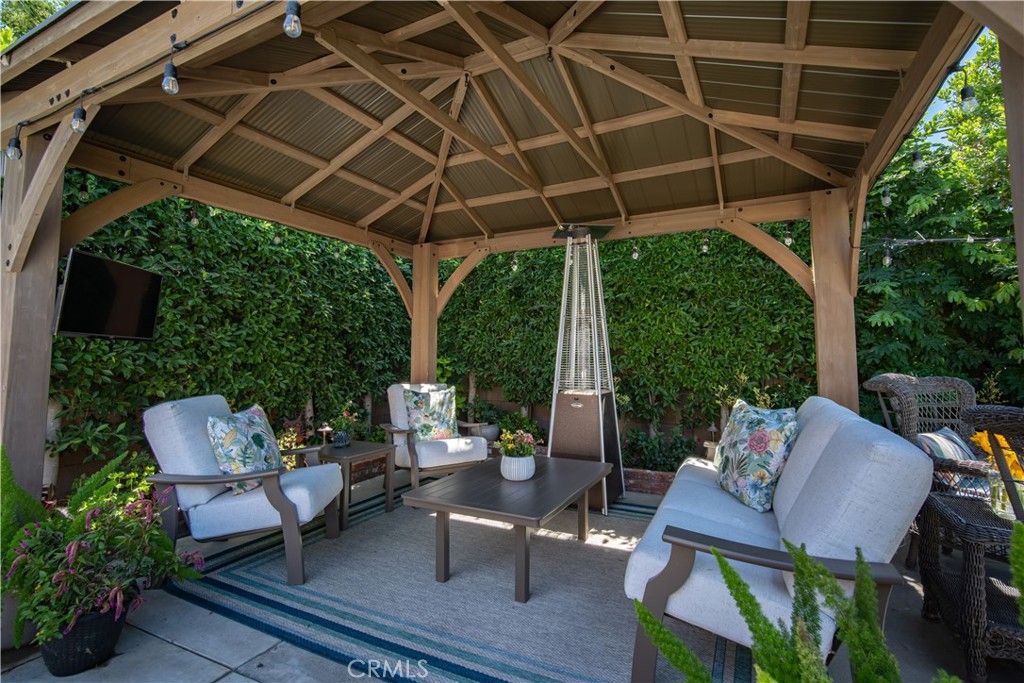 listing image 130726788003556773604