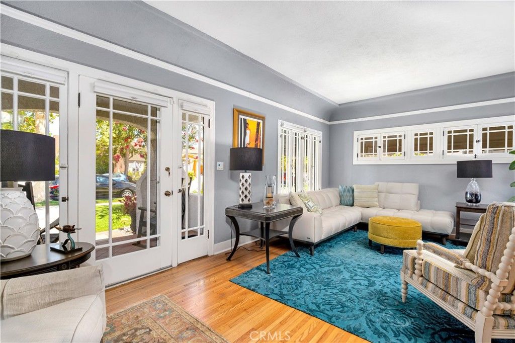 listing image 130724966590229596856