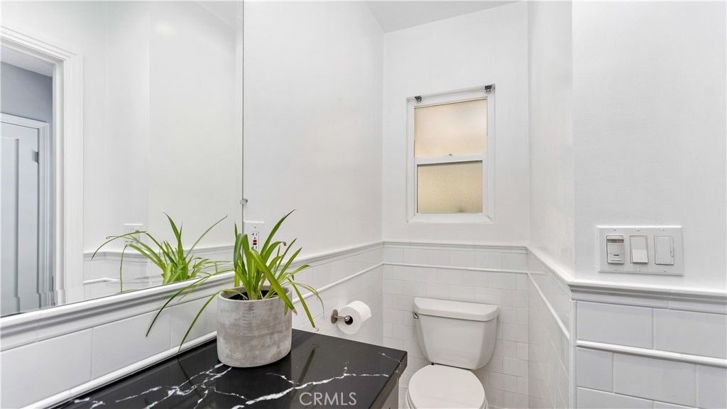 listing image 130726923942372240210