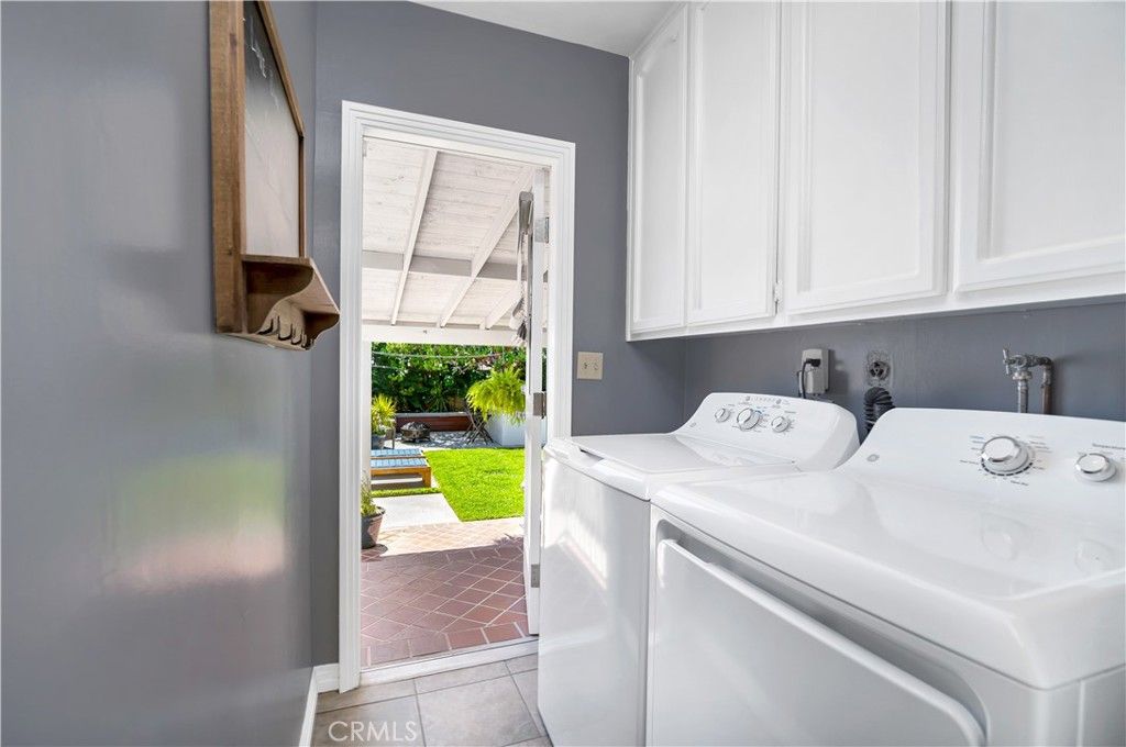 listing image 130721039331802784386