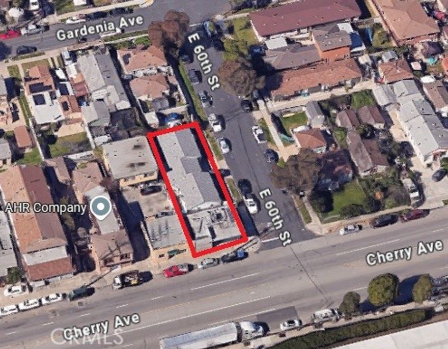 Great opportunity to own a mixed use property.  



Both residential units are occupied and not on leases.



Commercial unit is vacant.

Formally built out as dispensary.

Nearly ready to go, a plug and play dispensary. 

Perfect for a social equity applicant.