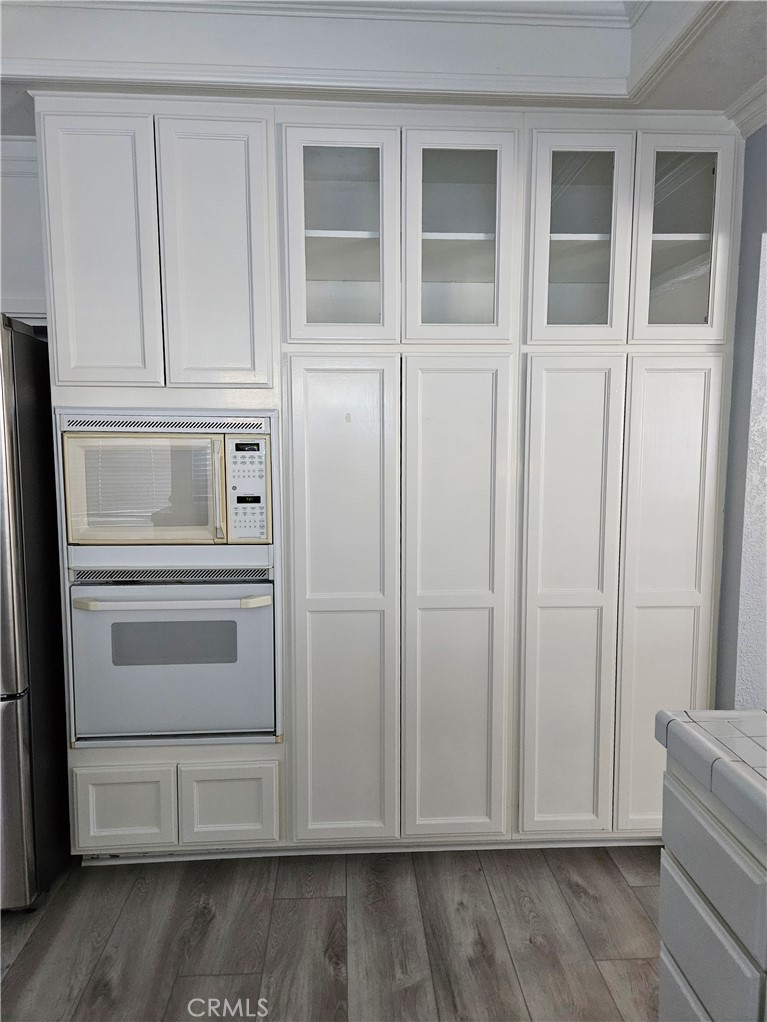 La Cuesta (LACU) - Residential Lease