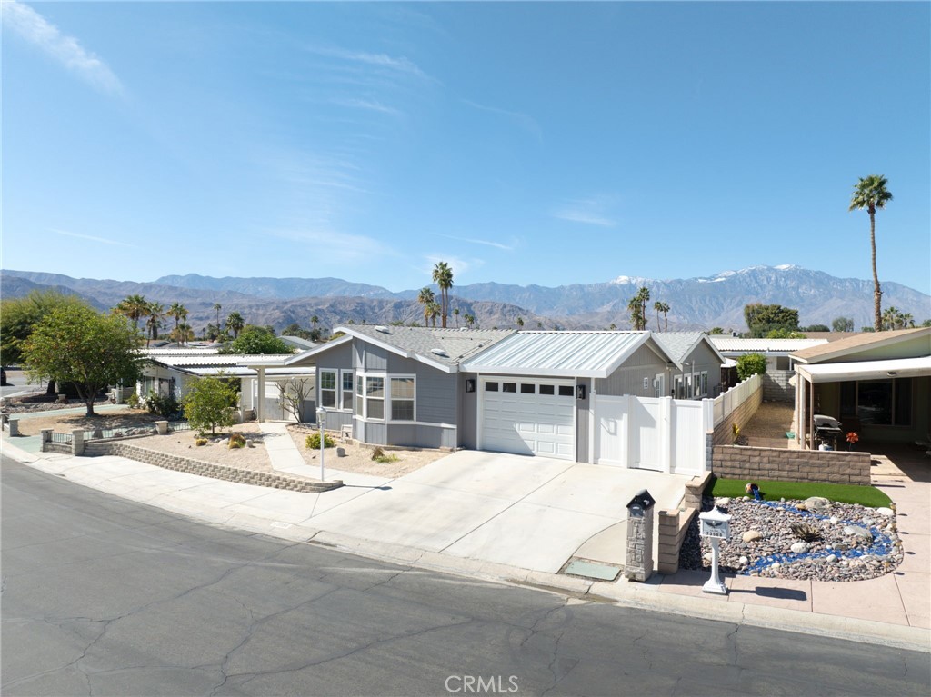 73550 Cabazon Peak Drive