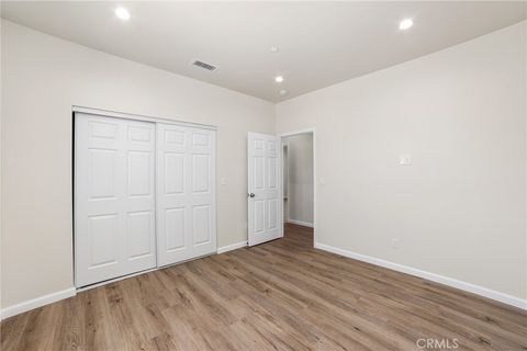 listing image 50
