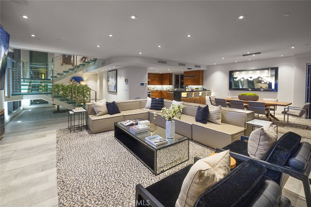 Balboa Peninsula Point (BLPP) - Residential