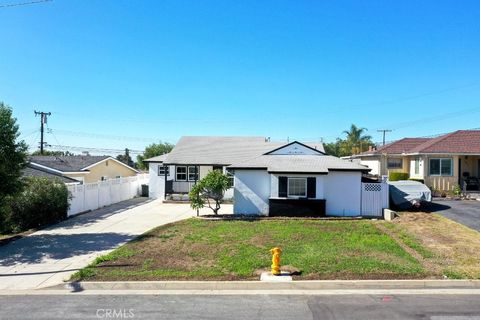 A home in La Mirada