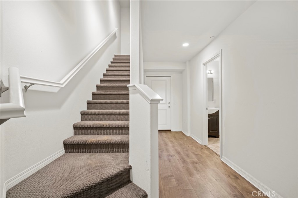 Photo 8 of 36 of 1601 W Walnut Street 59 townhome