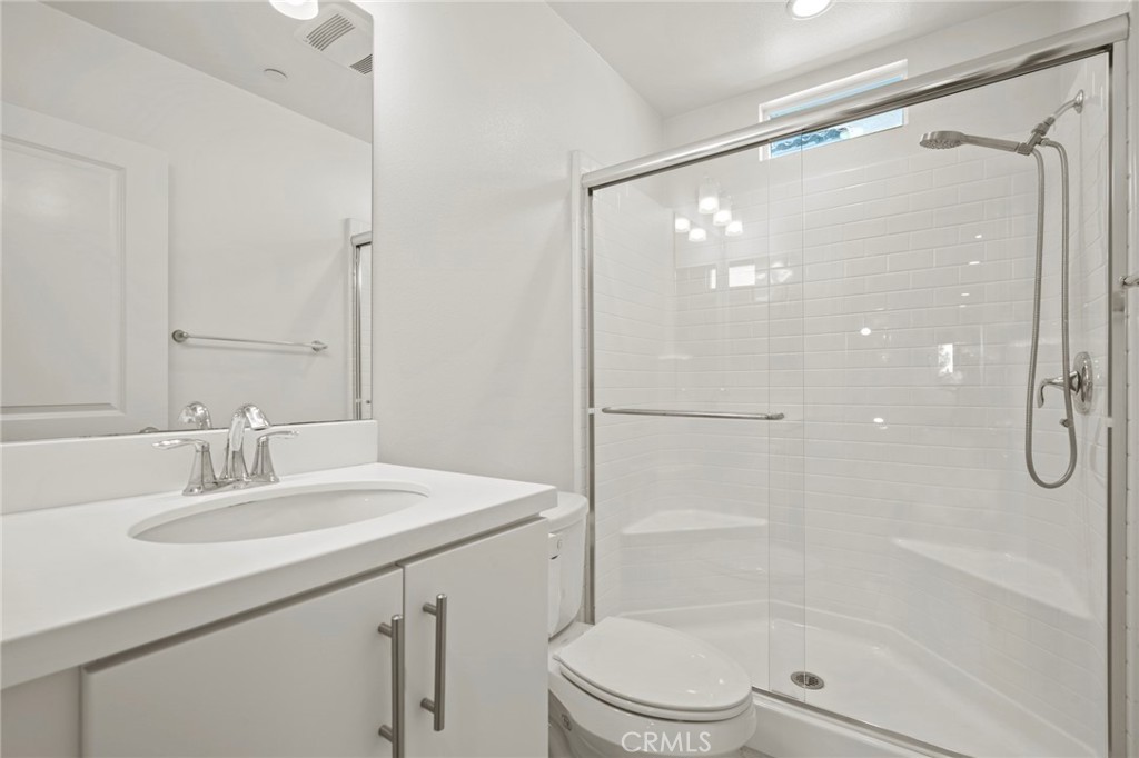 Photo 9 of 36 of 1601 W Walnut Street 59 townhome