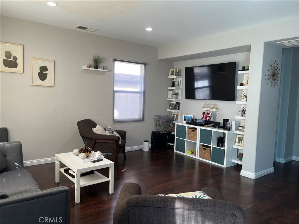 Photo 4 of 15 of 3836 Akina Avenue house