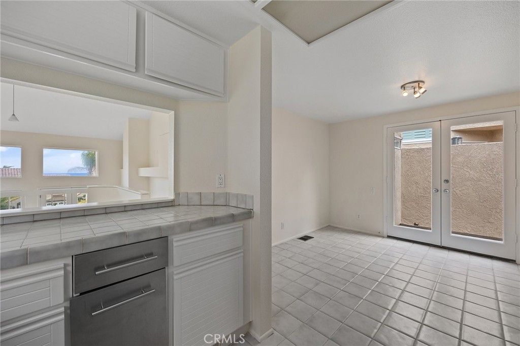 listing image 130724159094178522733