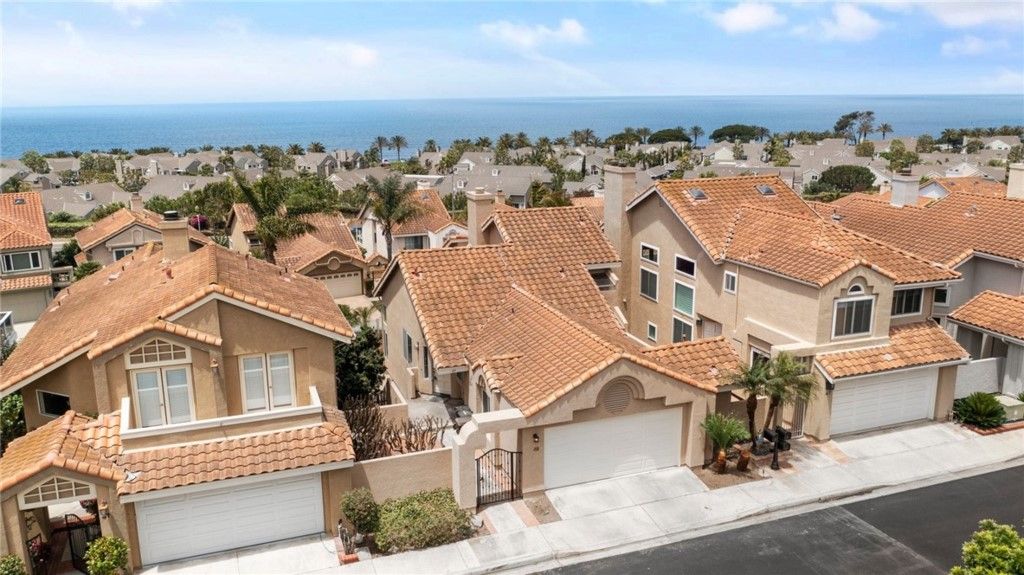 listing image 130729099694944251364