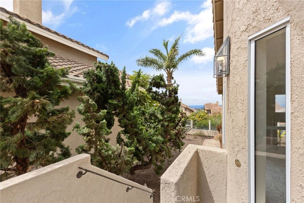 listing image 130728998966540179895