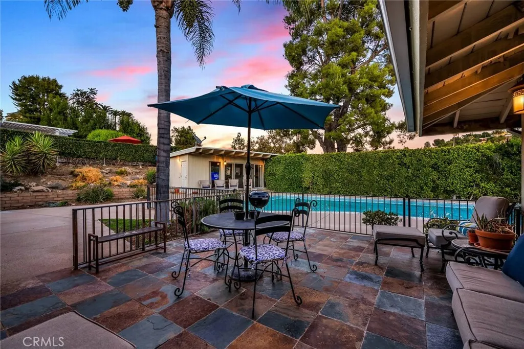 Tarzana, California 91356, United States, 4 Bedrooms Bedrooms, ,3 BathroomsBathrooms,Residential,Active,35371