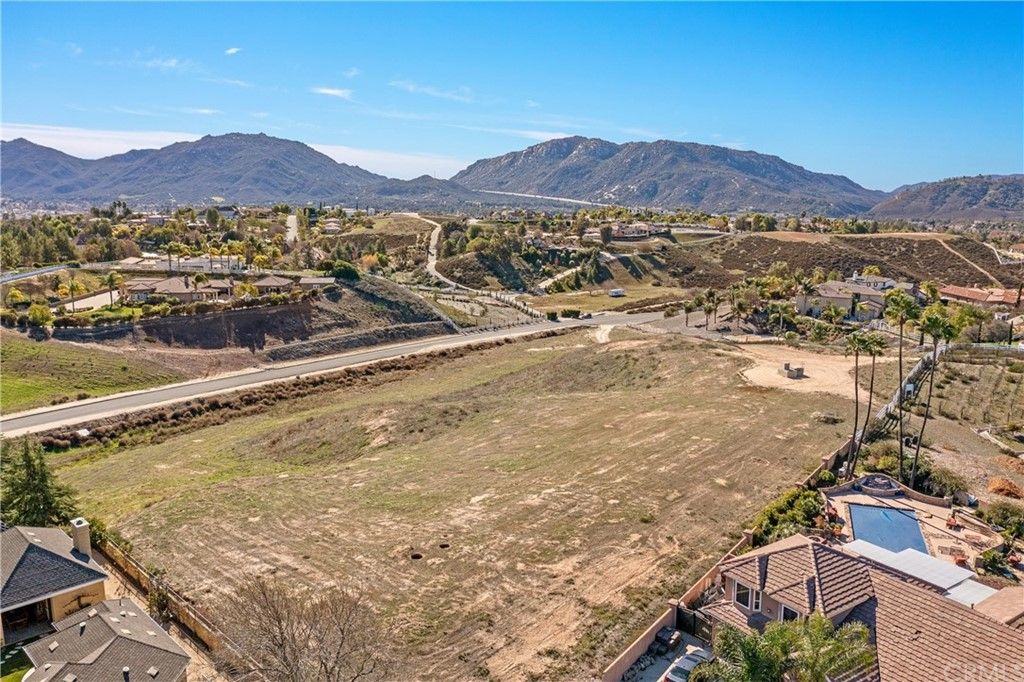 listing image 130727322977059887255