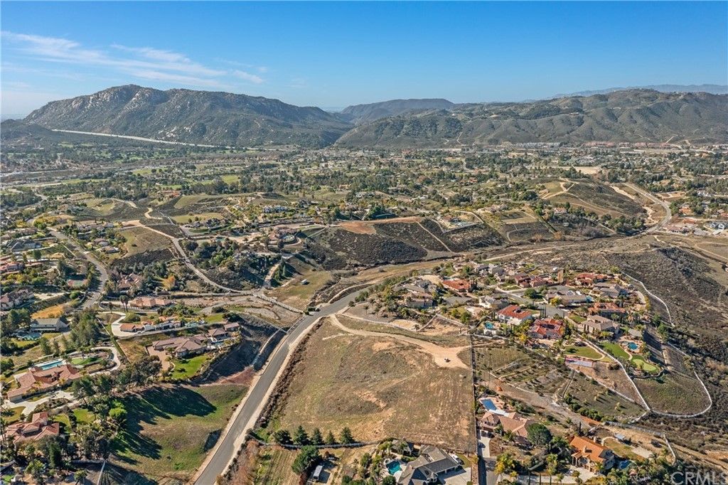 listing image 130727176137067774603
