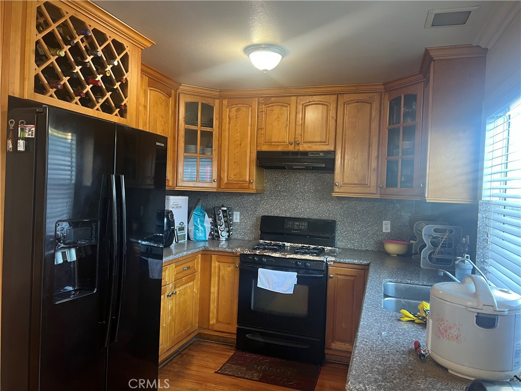 Photo 4 of 5 of 13078 Ferndale Drive townhome
