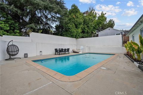 A home in La Crescenta